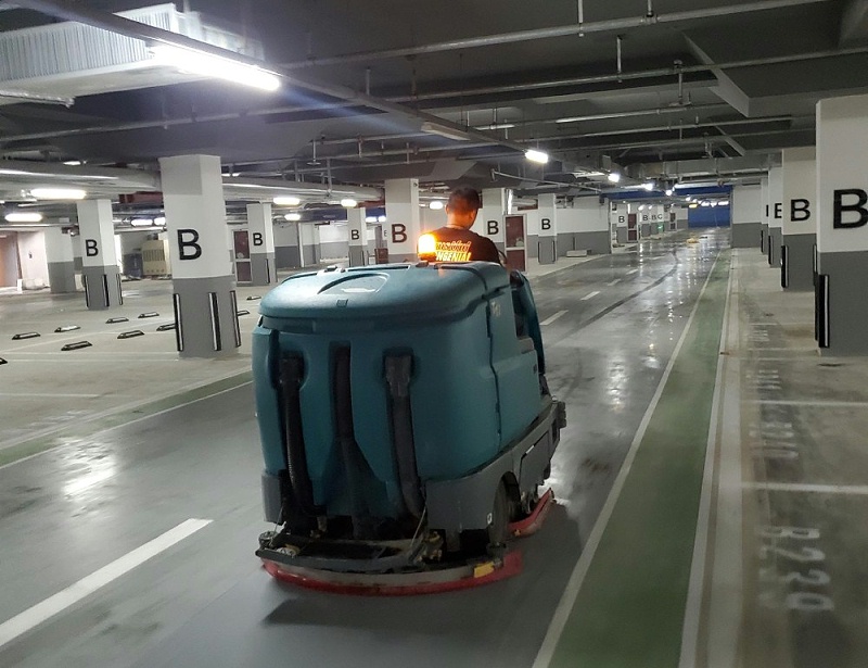 駕駛式洗地機(jī) 駕駛式洗地機(jī)