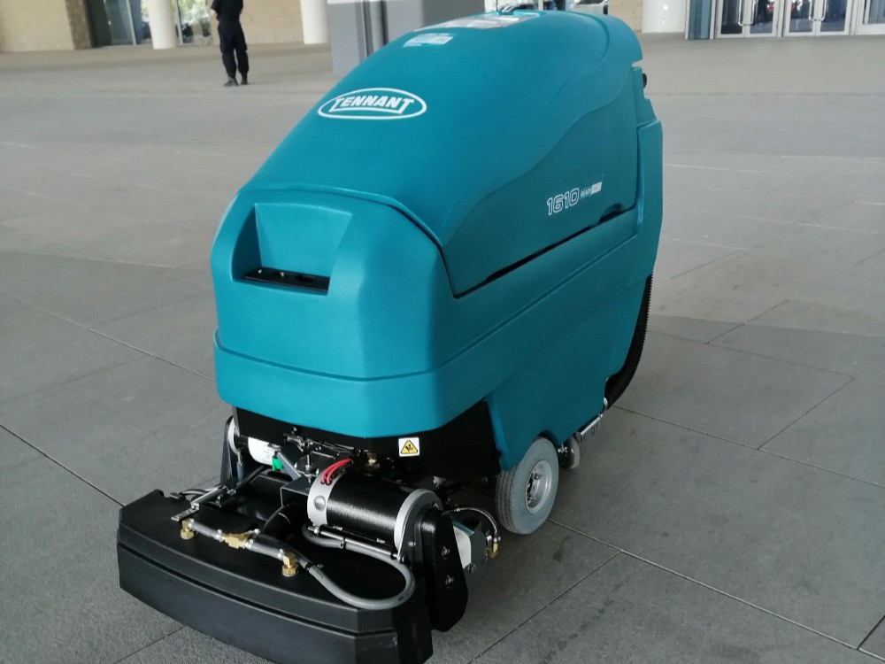 地鐵站還在用傳統人工清潔？那就OUT了！